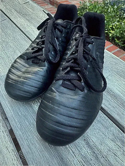 Nike Tiempo soccer cleats. Great for kids starting soccer. Used, Good condition.