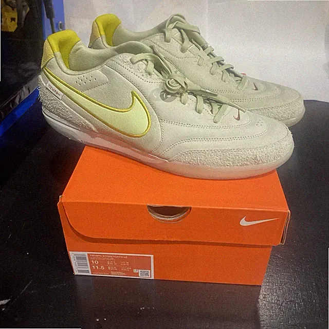 Nike Tiempo StreetGato LE Suede Olive Aura/Liquid Lime Size 10 Brand New In Box