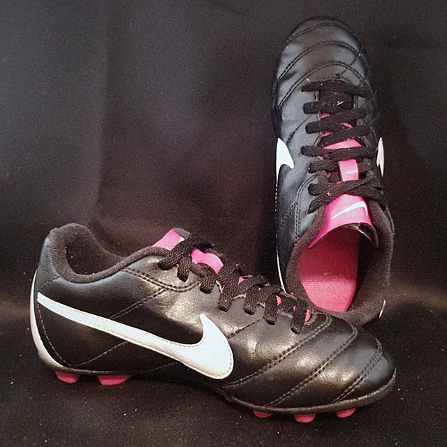 Nike Tiempo Youth Soccer Cleats, Size 13C, Black White Pink, 509035-016, 2012