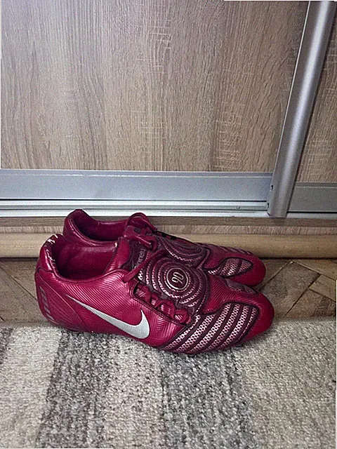 Nike Total 90 Football Boots Red SG Size US 11 EU 45 Soccer Cleats Vintage T90
