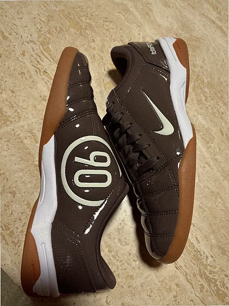 Nike Total 90 iii Baroque Brown indoor soccer shoes women’s sz 8.5 men’s sz 7.