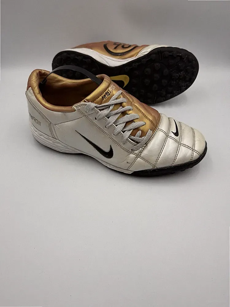 Nike Total 90 Indoor TF Gold White Football Soccer Cleats US8.5 UK7.5 EUR42
