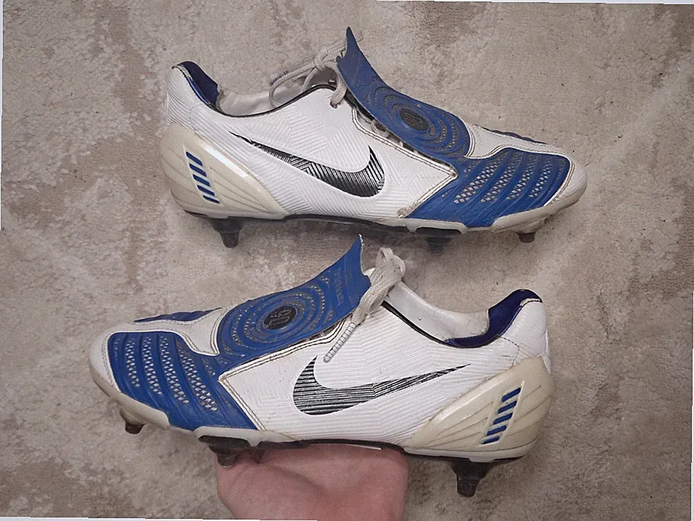 Nike Total 90 Laser II SG Vintage Soccer Cleats Football Boots Sz 8.5 US / 7.5UK