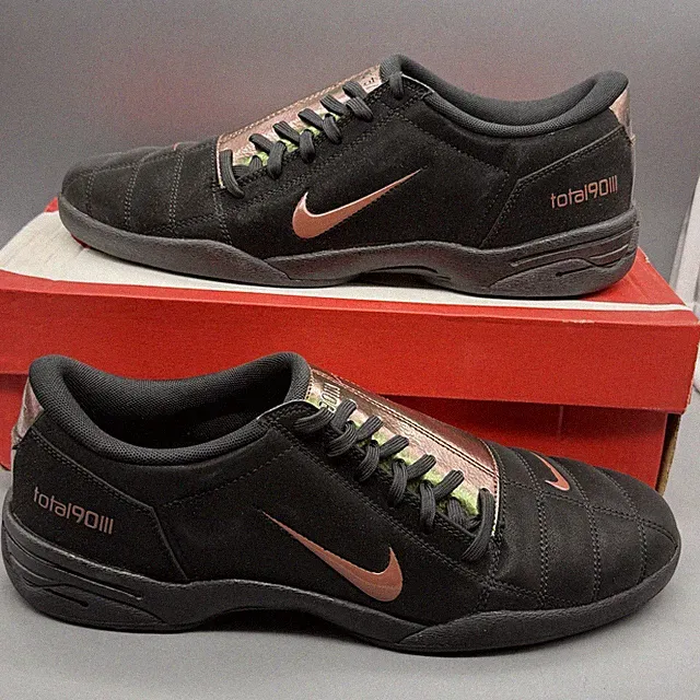 Nike Total 90 PRM Tiempo Mens 10 Black Red Sepia Athletic Shoes IO8712 001 NWB!