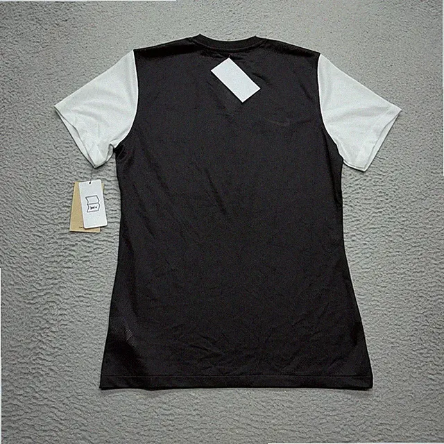 Nike Trophy Soccer Jersey Shirt Women's Size Medium Black White Dri-Fit DR0940