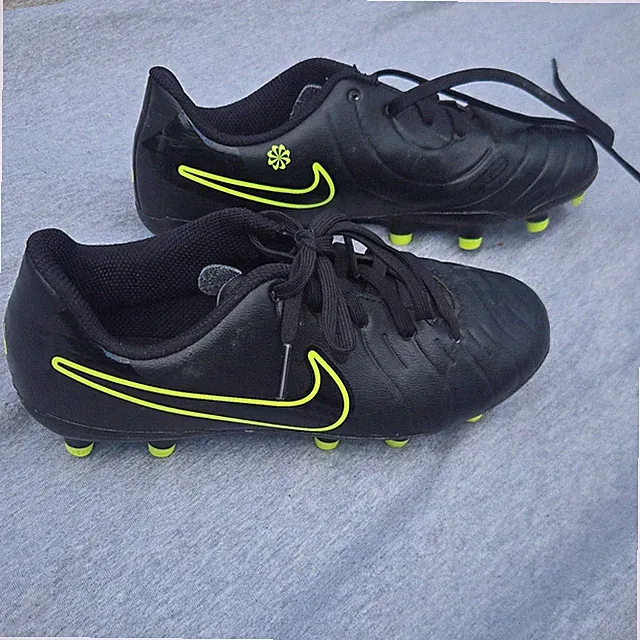 Nike Unisex Soccer Cleats Black with Neon Green Swoosh Studs