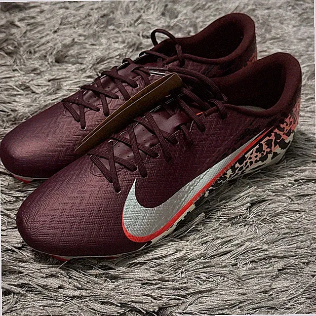 Nike United Mercurial Vapor 16 Academy Multi-Ground Burgundy (IO8443-661) Sz 9.5