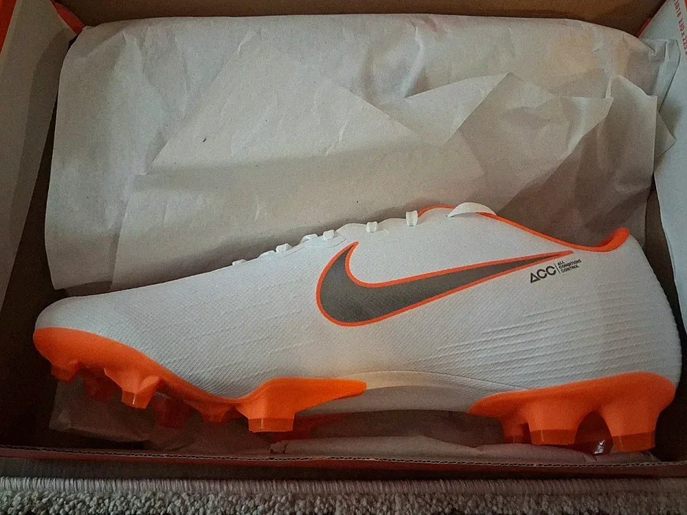 Nike Vapor 12 Pro FG Size 12.5 Cleats AH7382-107