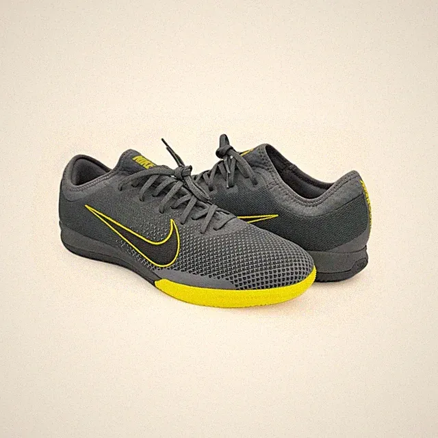 Nike Vapor 12 Pro IC Grey Opti Yellow Indoor Soccer Football Size 10 AH7387-070