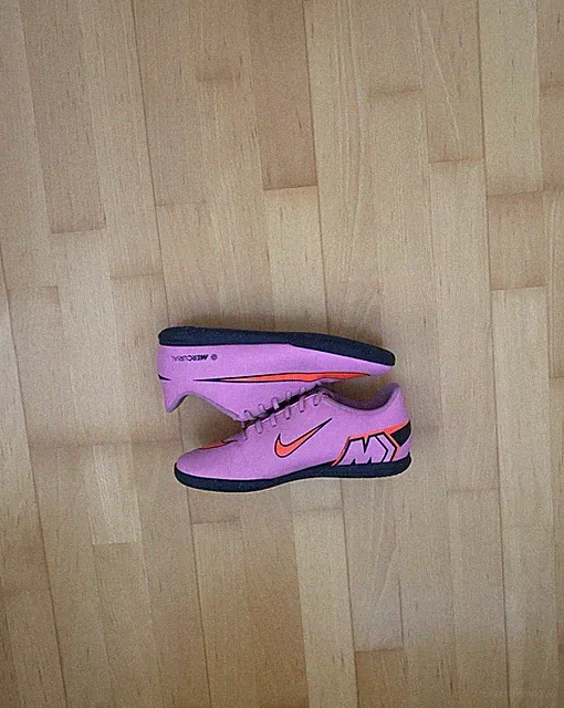 Nike Vapor 15 Indoor Soccer Cleat