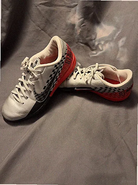 Nike Vapor Neymar Jr. Indoor Soccer Shoes Cleats Men’s Size Us 4Y Eur 36 UK 3.5