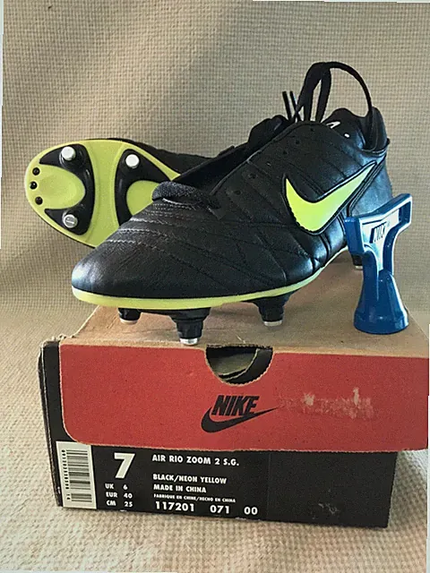 NIKE VINTAGE 1997 AIR RIO ZOOM 2 SG .SOCCER CLEATS US7/25.0cm/UK7 NEW! &BOX