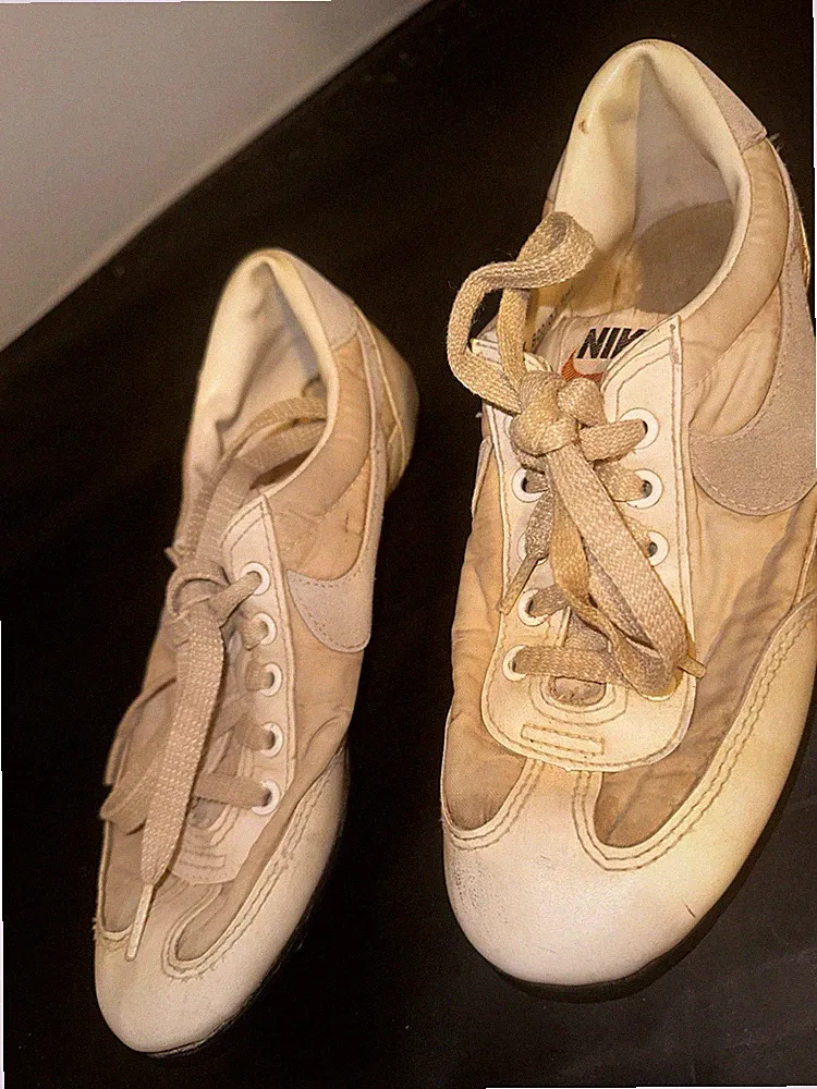 Nike Vintage Cleats Soccer Shoes 1980’ Era Size 6 US 800103 SHI