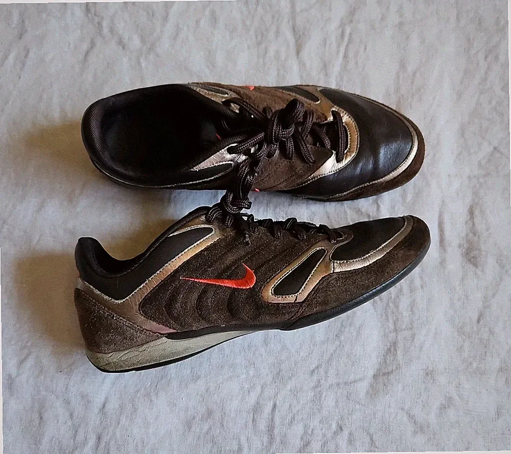 Nike Vintage Leather Brown Indoor Soccer Sneakers Shoes Women's Size 7.5