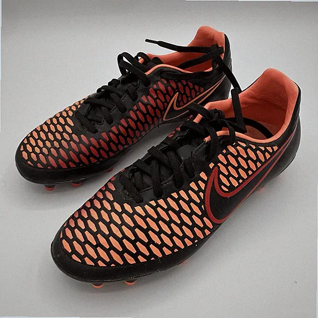 Nike WMNS Magista Onda Fg Size 7.5 Soccer Cleats Shoes Black Orange