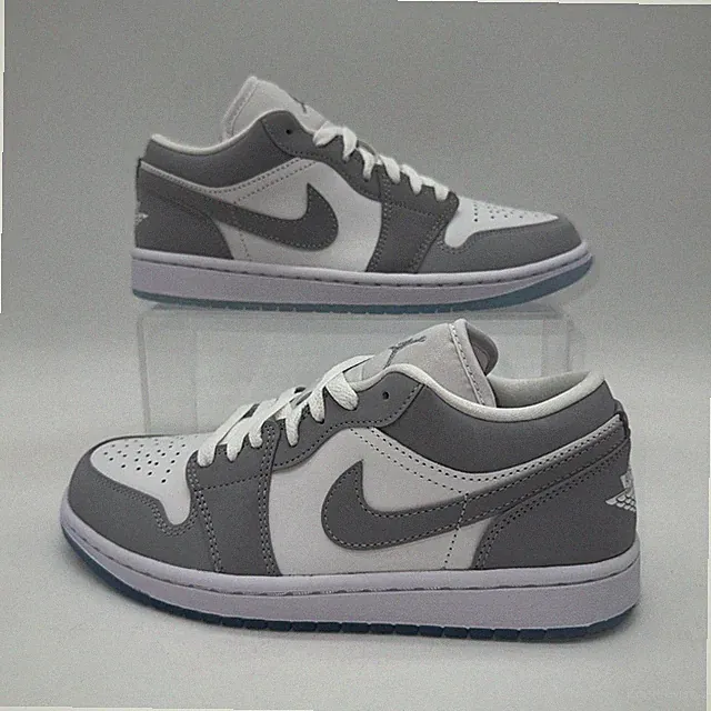 Nike Women's Size 7 Air Jordan 1 Low (DC0774 105) Gray/White Basketball Sneaker