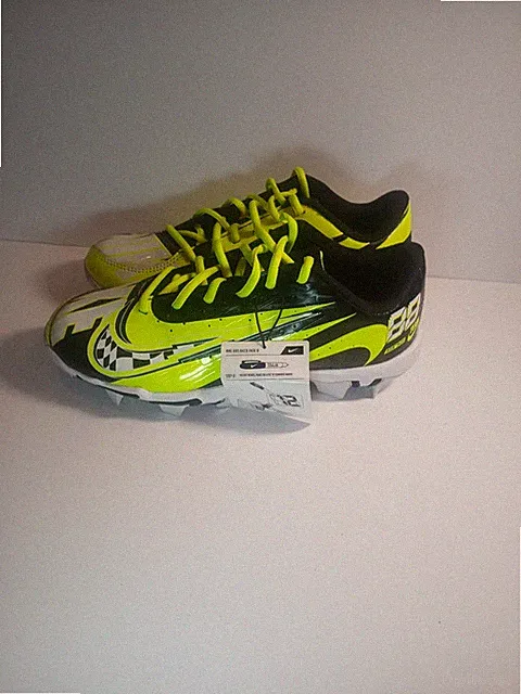 Nike Youth Soccer Cleats – Size US 6 – Bright Neon Yellow/Black – Lightweight