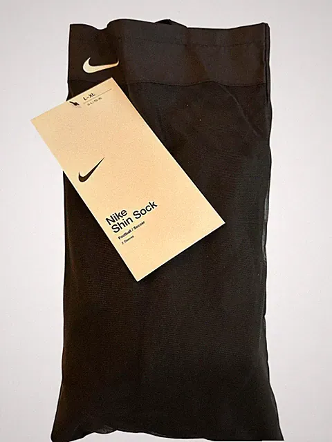 Nike Youth Soccer Shin Socks Black L/XL New With Tag