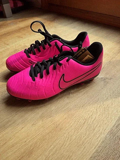 Nike Youth Tempo Legend 10 Club Soccer Cleats SIZE 5Y