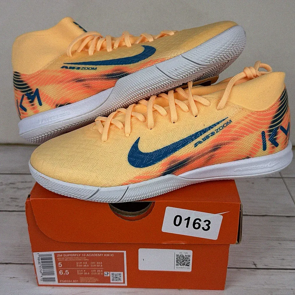 Nike ZM SUPERFLY 10 ACADEMY KM IC FQ8334-801 Indoor Soccer Cleats Youth Size 5