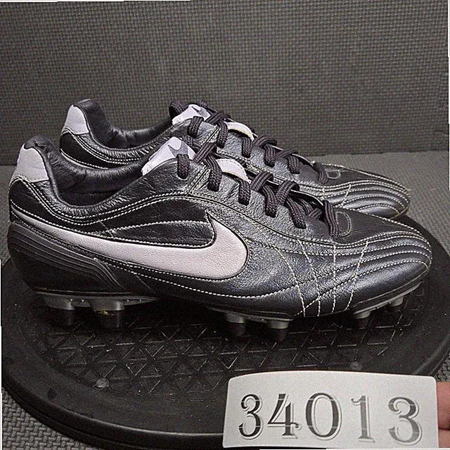 Nike Zoom Air Soccer Cleats Shoes Womens Size 6 Black Leather 311701-051