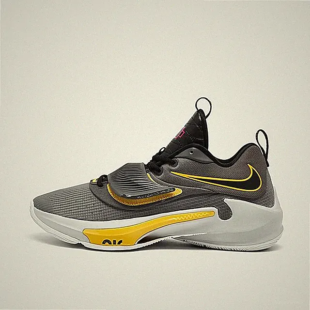 Nike Zoom Freak 3 Low Mens Size 11 Battery Grey Black Strap Zoom DA0694 006