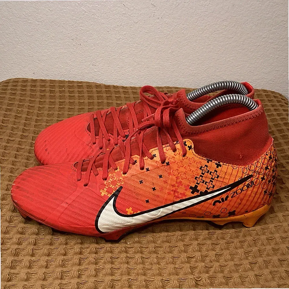 Nike Zoom Mercurial Superfly 9 Academy Mens 7.5 Soccer Cleats Red FD1162-600