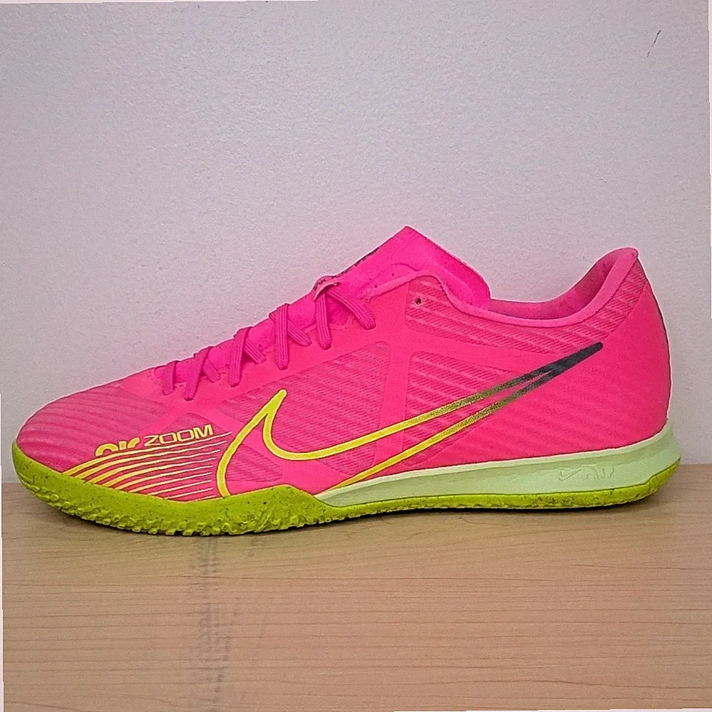 Nike Zoom Mercurial Vapor 15 Academy IC Size 7 Pink Indoor Soccer Cleats DJ5633