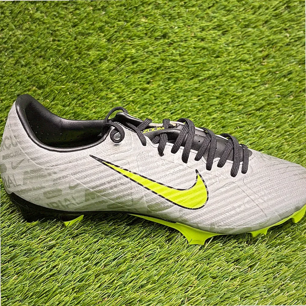 Nike Zoom Mercurial Vapor 15 Academy Mens Size 6.5 Silver Running Soccer Cleats