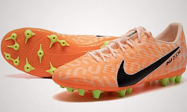 Nike Zoom Mercurial Vapor 15 Academy WC AG Soccer Cleats Guava Mens 9 DZ3473-800