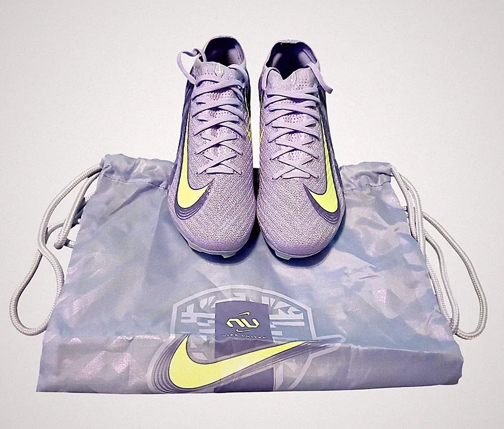 Nike Zoom Mercurial Vapor 16 Elite FG Soccer Cleats Men Size 6/ Women's Size 7.5