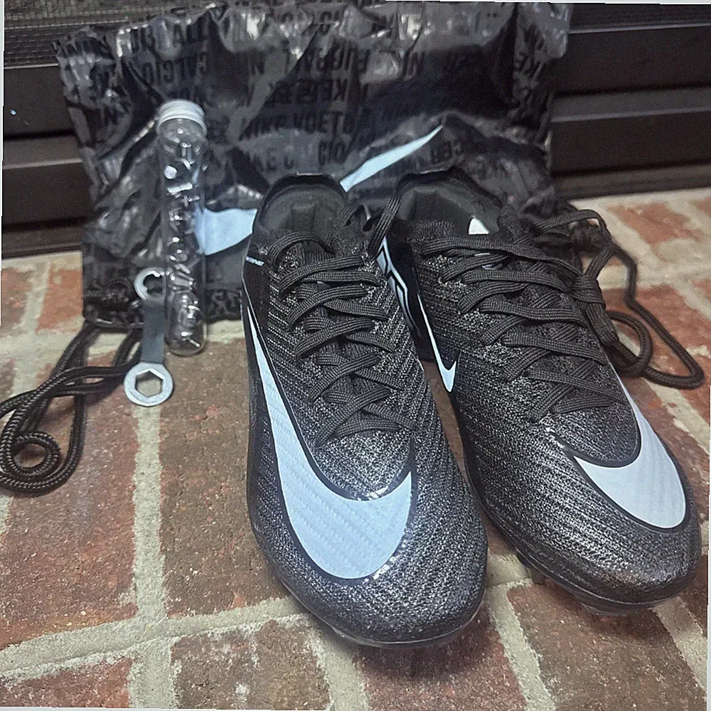 Nike Zoom Mercurial Vapor 16 Elite SG-PRO Soccer Cleats Mens Size 6.0