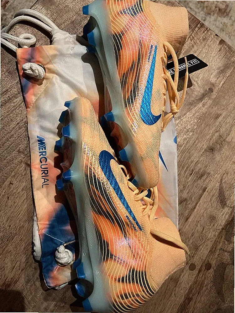 Nike Zoom Superfly 10 Elite KM FG Soccer Cleats Orange US Size 8.5