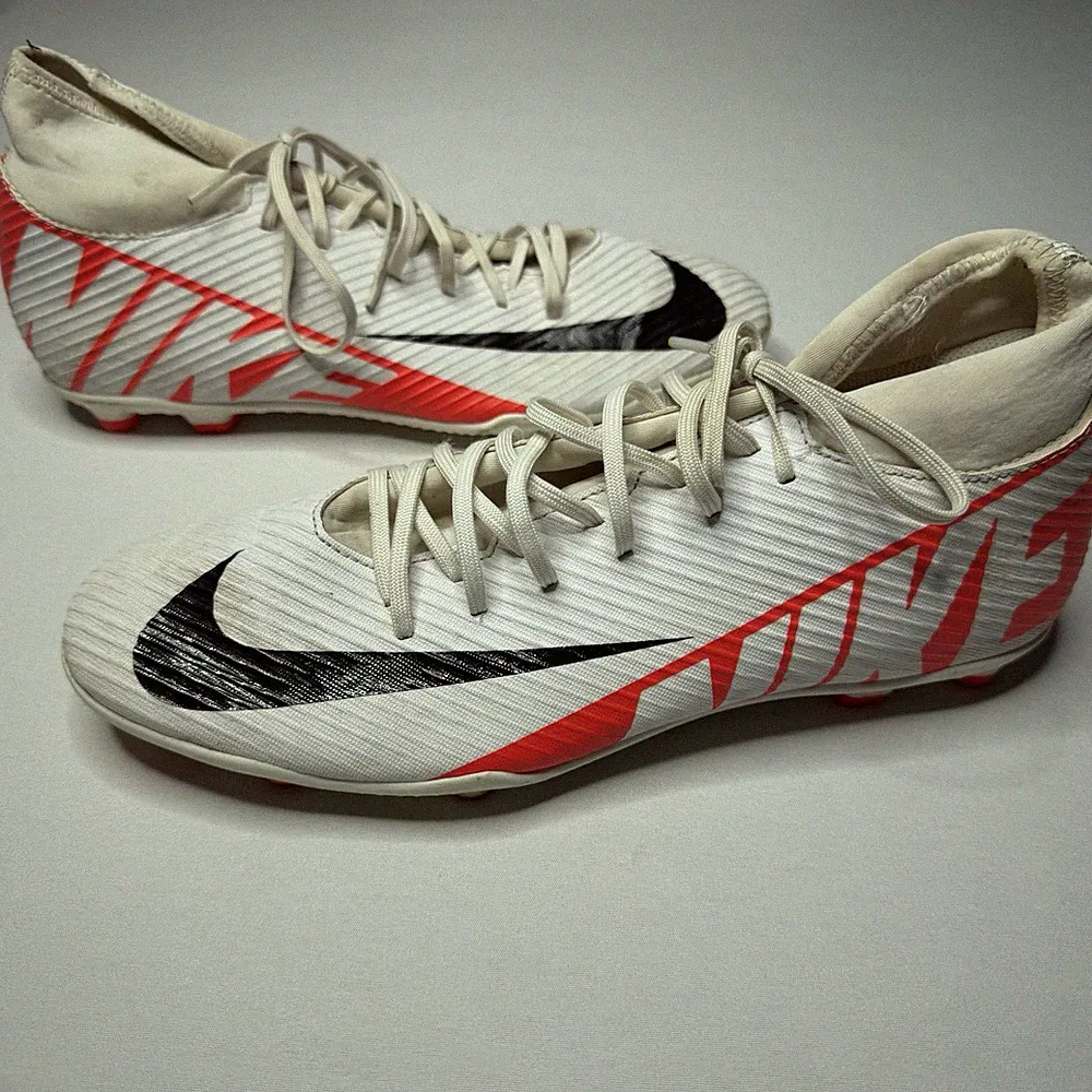 Nike Zoom Superfly 9 Club Soccer Cleats Men’s Size 11 Bright Crimson Turf Shoes