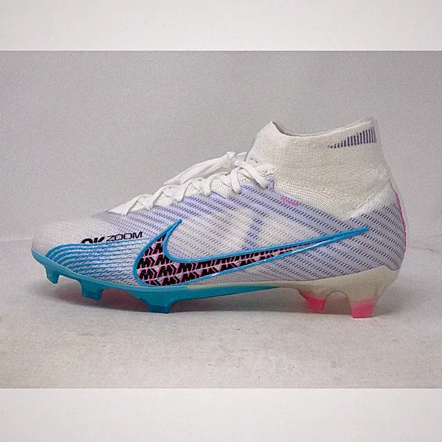 Nike Zoom Superfly 9 Elite FG Blast Pack White Soccer Cleats, Size 8 FD0241-146