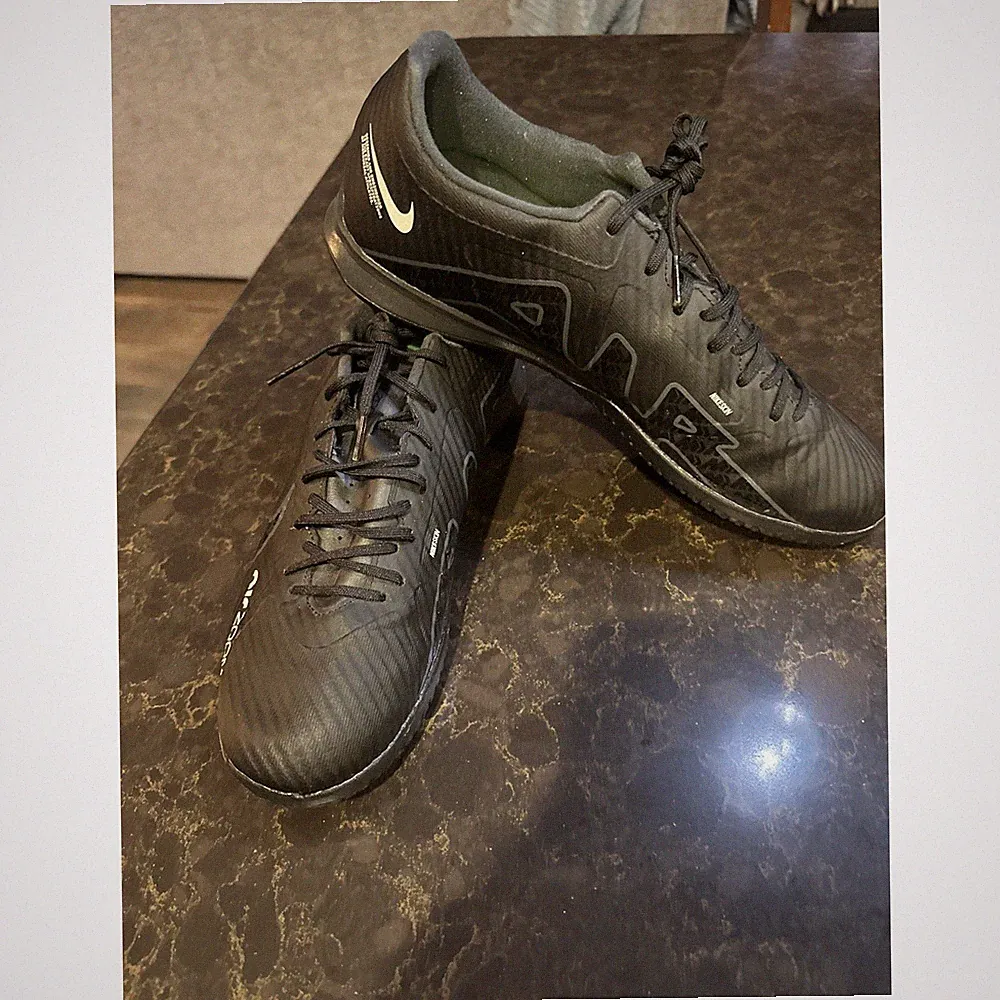 Nike Zoom Vapor 15 Academy Ic "Indoor Soccer Cleats" Black SIZE 11,[DJ5633-001]
