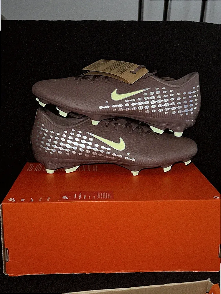 Nike Zoom Vapor 16 Academy Kylian Mbappe Cleats Mens Size 8.5 Plum/Silver