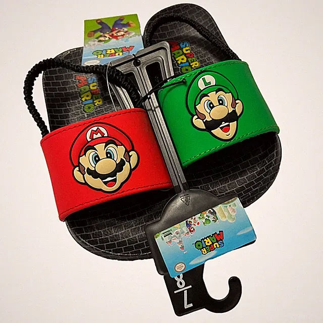 Nintendo Super Mario Luigi Toddler Boys Soccer Slide Sandals Sz 7/8