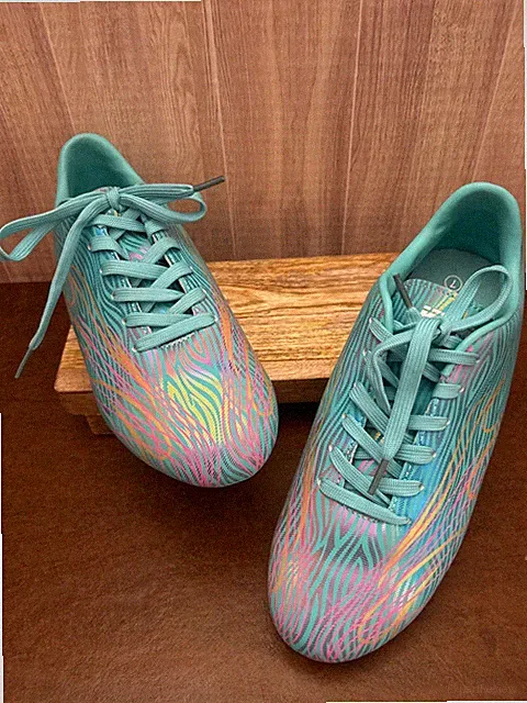 NWOB Vizari Santos Tourquoise Adult Menr/Women Soccer/Football FGCleats Size 7