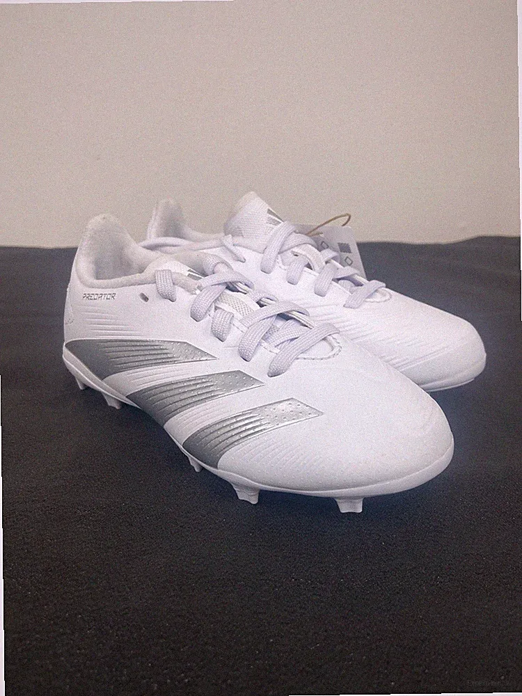 NWT Adidas Predator League Kid's Youth Firm Ground Soccer Cleats US 11.5 White