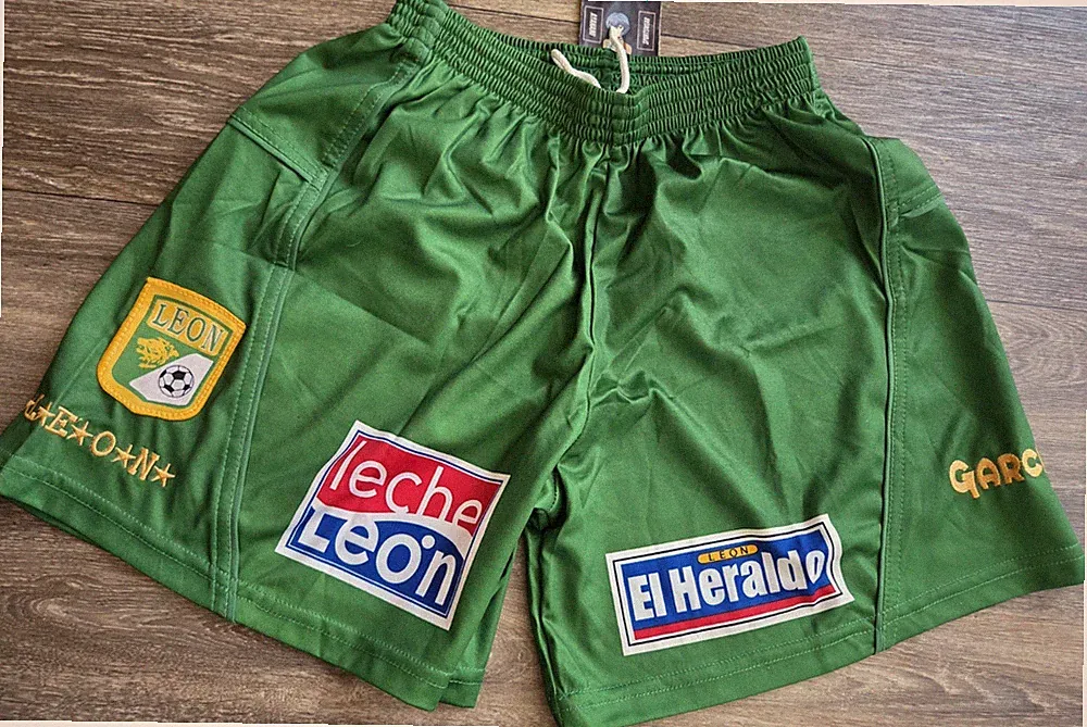 NWT Garcis Club Leon Futbol Soccer Match Game Shorts Mens Size Large Rare VTG