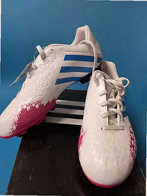 NWT Girls ADIDAS Predito LZ TRX FG White Pink Blue Soccer Cleats Shoes Sz 4
