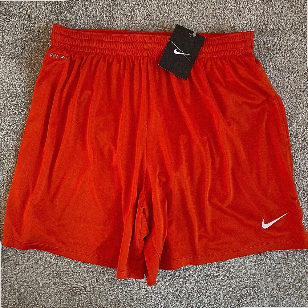 NWT Nike Youth Girls Soccer Shorts Drawstring Built in Brief YOUTH XL Orange