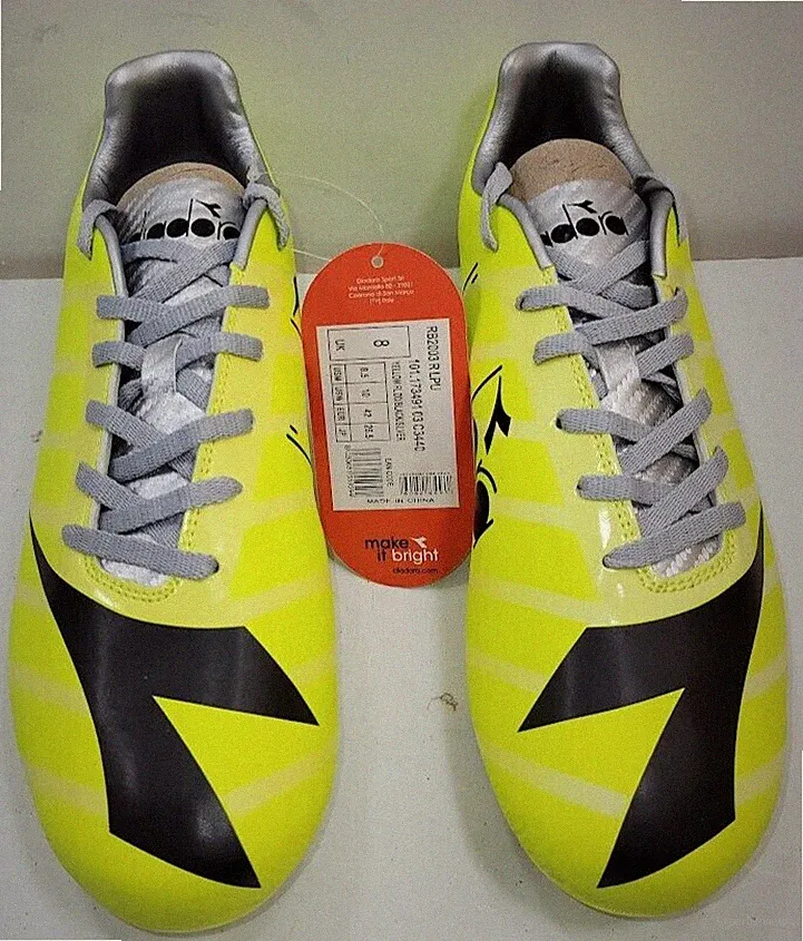 NWT Salesman Sample Diadora Soccer Cleats- US men size 8.5