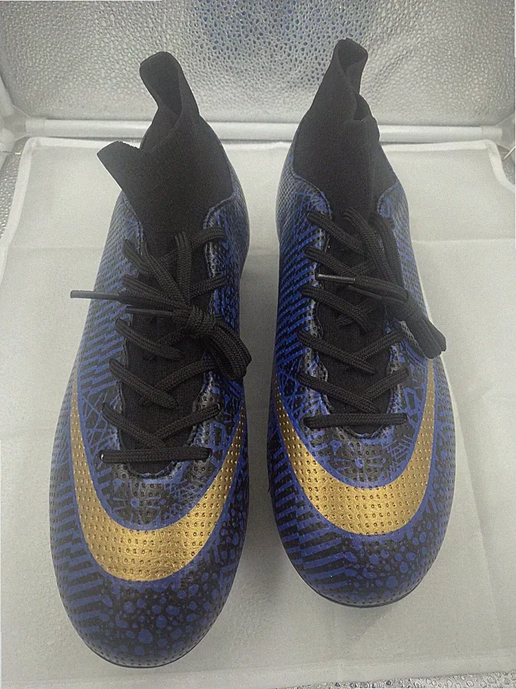 Otzttzto Kids Soccer Cleats # 9 Boys Firm Found