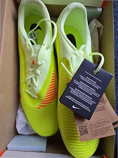Phantom 6 Low Elite FG Nike Cleats Size 9 Color Hyper Crimson/ Black-Limelight