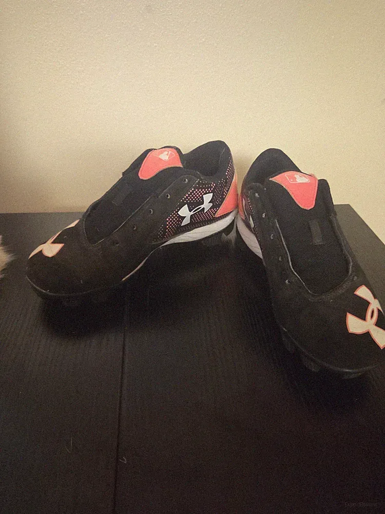Pink Cleats In Size 1y For Kids No Laces