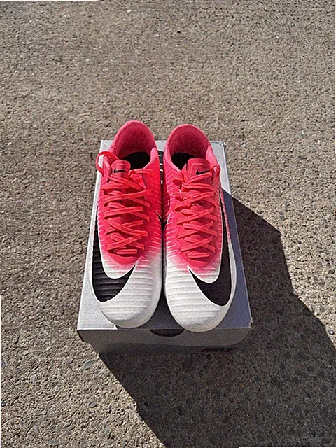 Pink Mecurial Vapor XI US 8.5