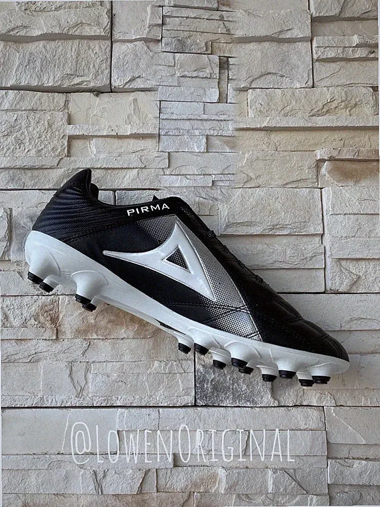 pirma soccer cleats 2026