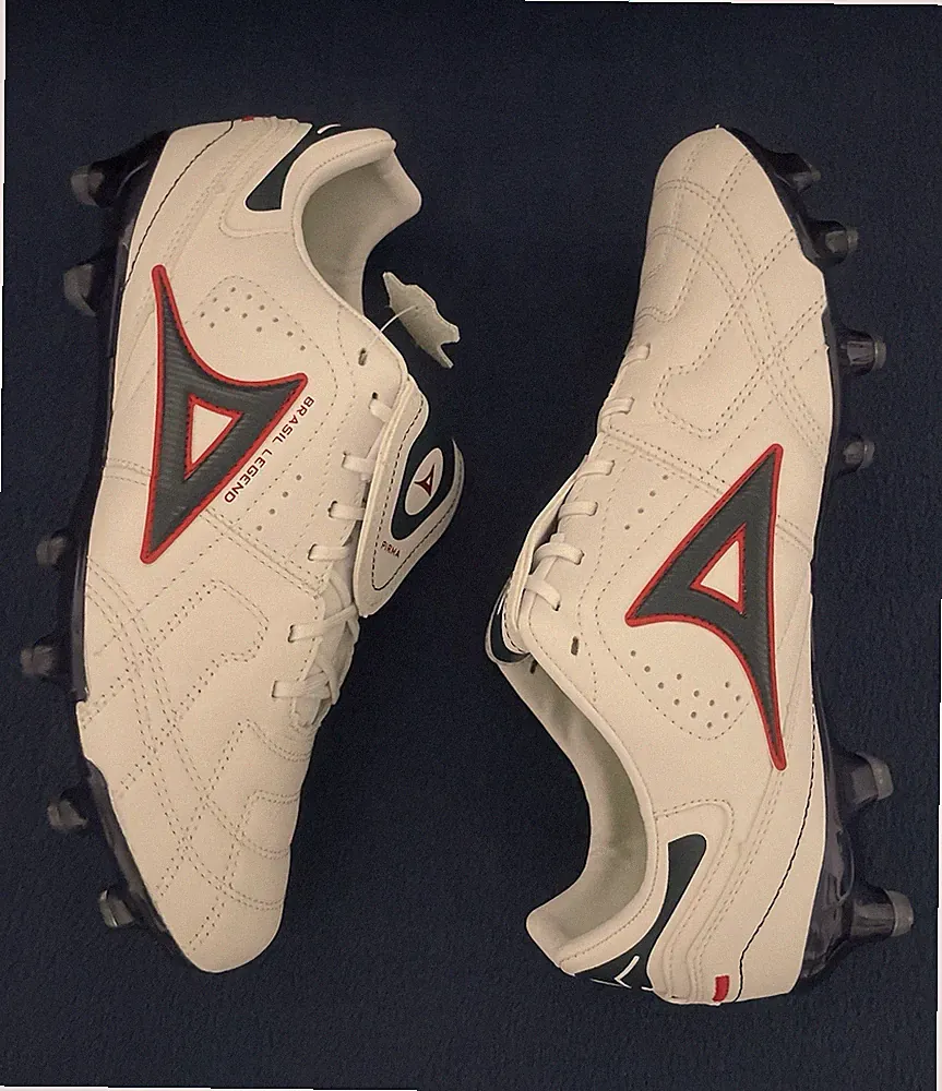 PIRMA LEATHER SOCCER CLEATS SIZE 8 BRAND NEW WITHOUT BOX MEXICO AMERICA